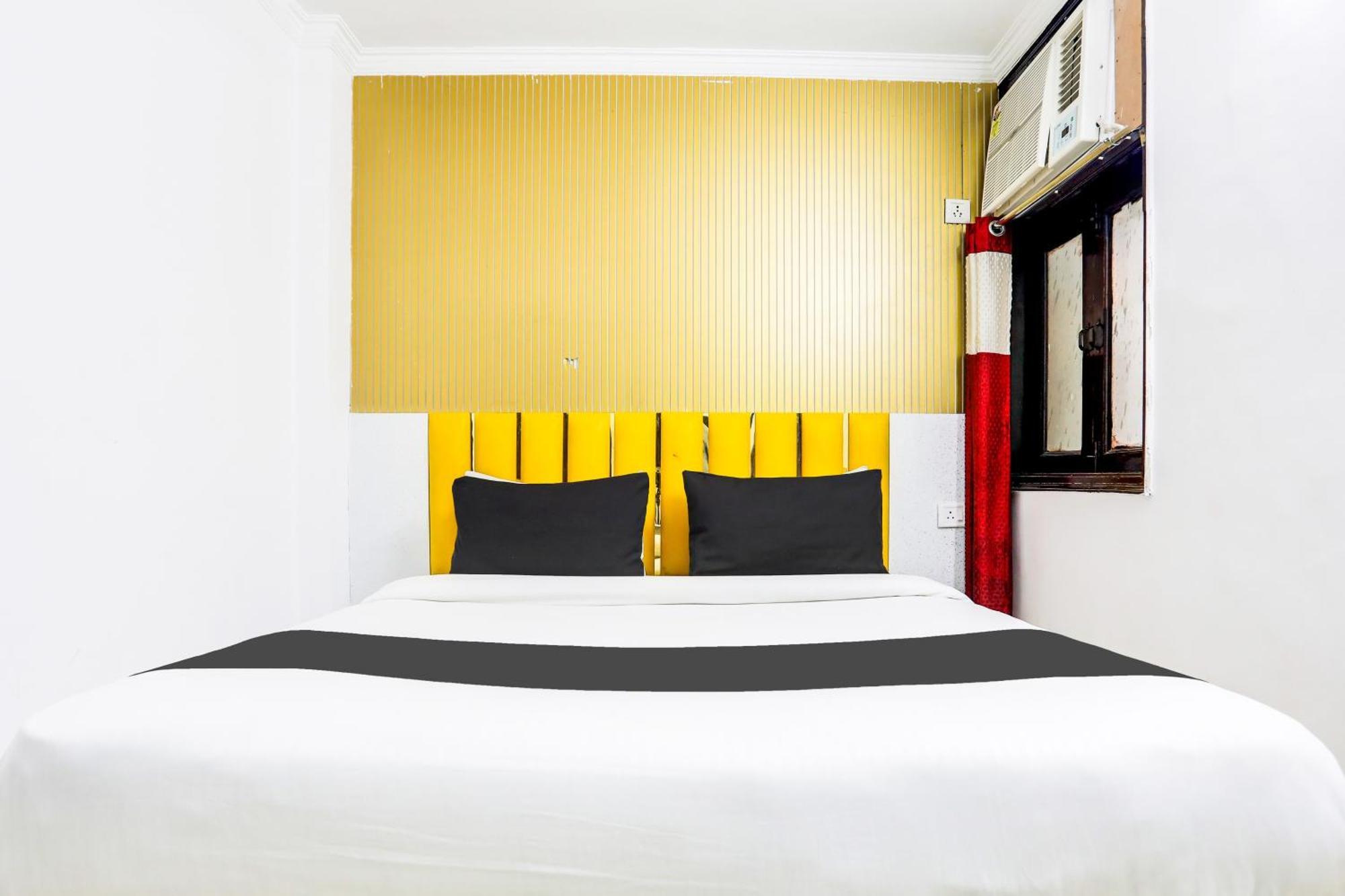 SPOT ON 82420 Hotel Anchal Dx Paharganj New Delhi Bagian luar foto