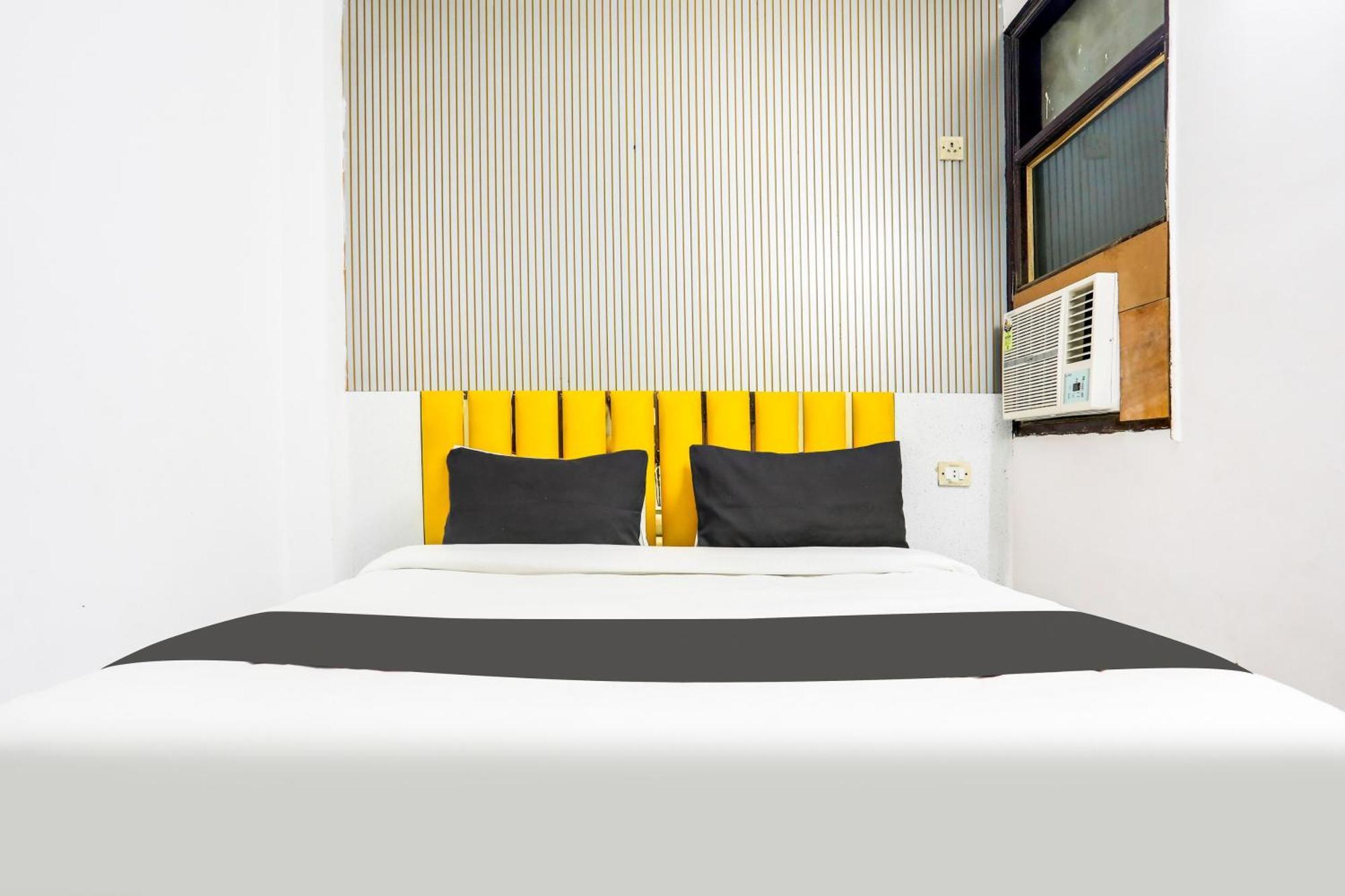 SPOT ON 82420 Hotel Anchal Dx Paharganj New Delhi Bagian luar foto